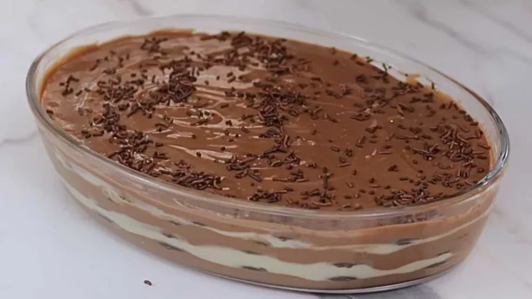 doce de travessa ninho com chocolate
