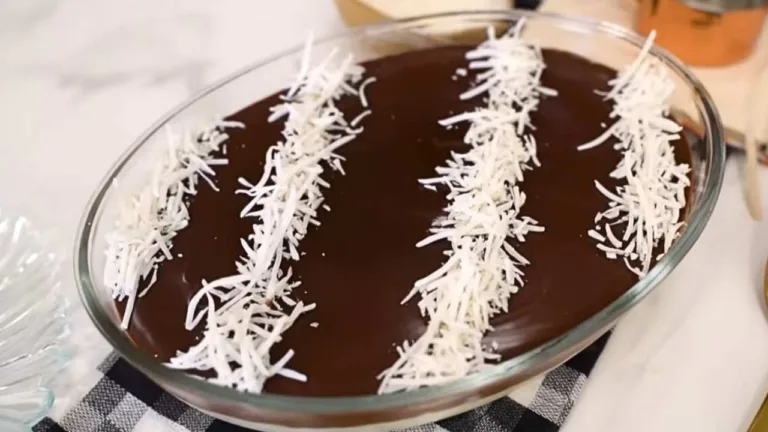 Imagem da Receita de Prestígio na Travessa: Sobremesa com Creme de Coco e Chocolate