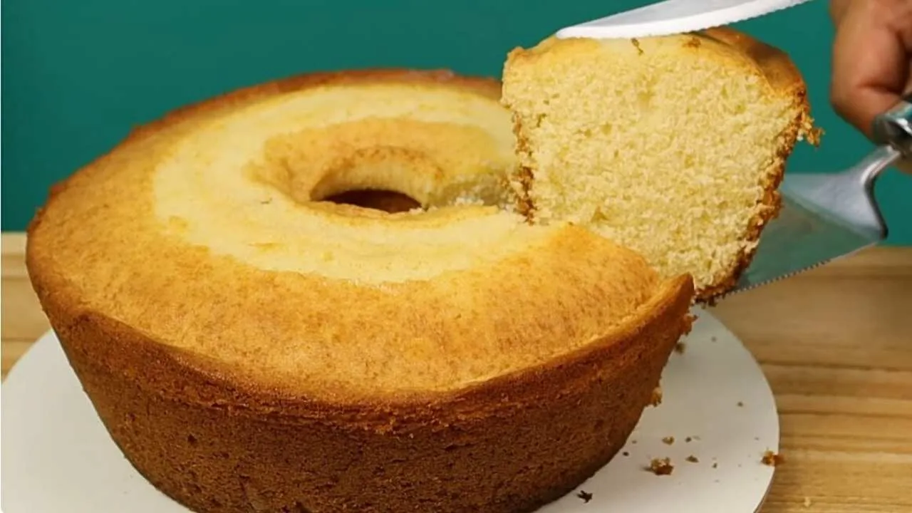 Imagem da Receita de Bolo Simples Úmido e Fofinho com Margarina