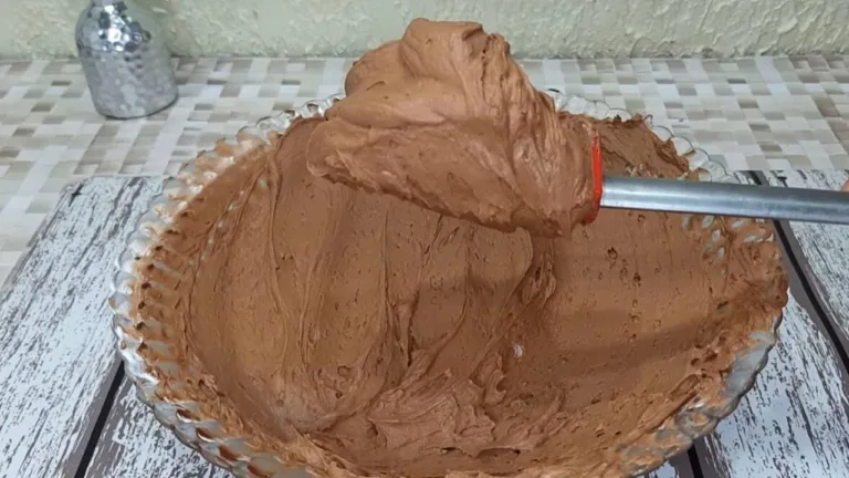 Imagem da Receita de Mousse de Chocolate para Rechear Bolo.