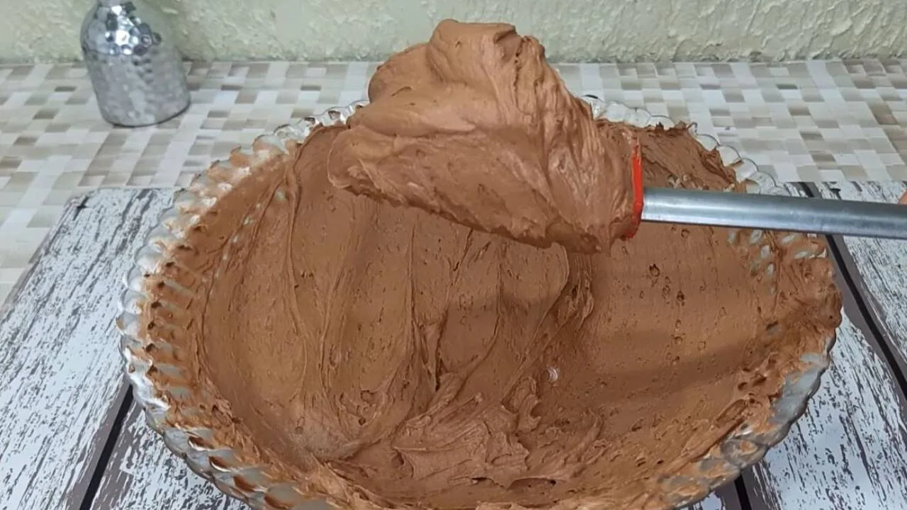Imagem da Receita de Mousse de Chocolate para Rechear Bolo.