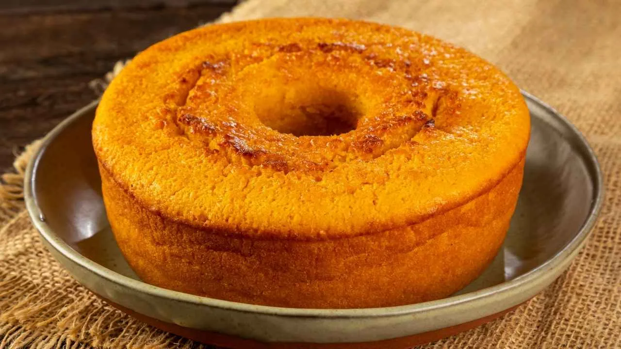 Imagem da Receita de Bolo de Fubá de Canjica com Queijo.