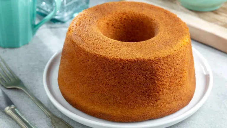 Imagem da Receita de Bolo de Fubá Fit Sem Açúcar.