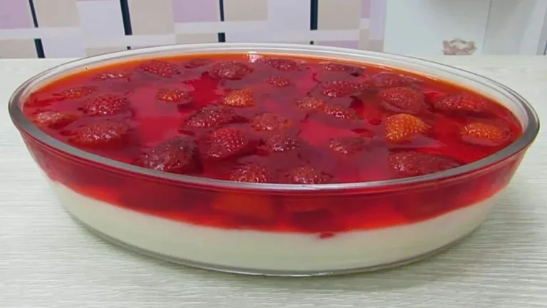 Imagem da Receita de Sobremesa Gelada de Morango.