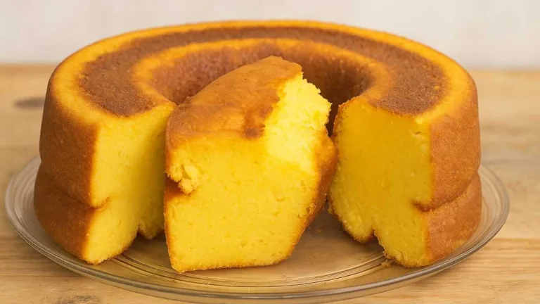 Imagem da Receita de Bolo de Canjica Amarela de Liquidificador.