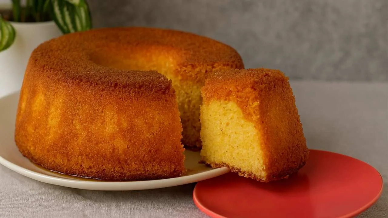 Imagem da Receita de Bolo de Fubá Caramelado.
