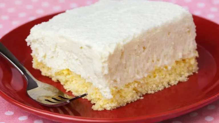 Imagem da Receita de Bolo Gelado de Leite Ninho Feito no Micro-ondas.