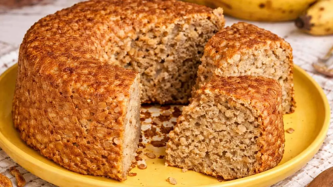 Imagem da Receita de Bolo de Banana com Aveia Sem Ovo.