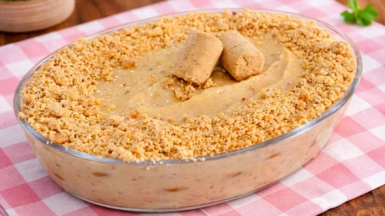 Imagem da Receita de Pavê de Paçoca com Bolacha Champanhe.