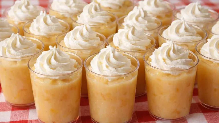 Imagem da Receita de Sobremesa de Abacaxi no Copinho Sem Assar.