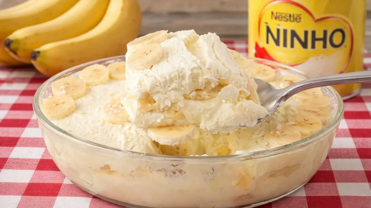 Imagem da Receita de Pavê de Banana com Leite Ninho.