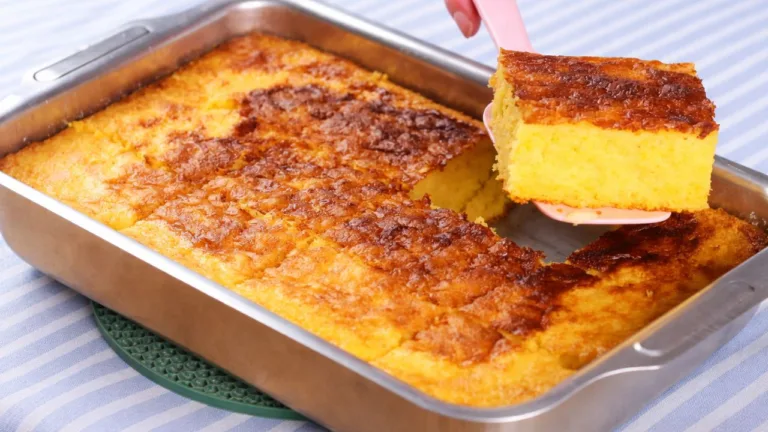 Imagem da Receita de Bolo de Milho com Leite Condensado e Flocão.