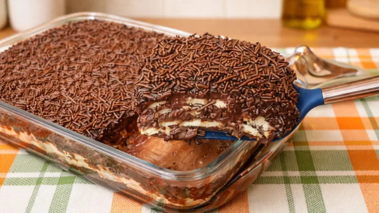 Imagem da Receita de Pavê de Chocolate Sem Leite Condensado.