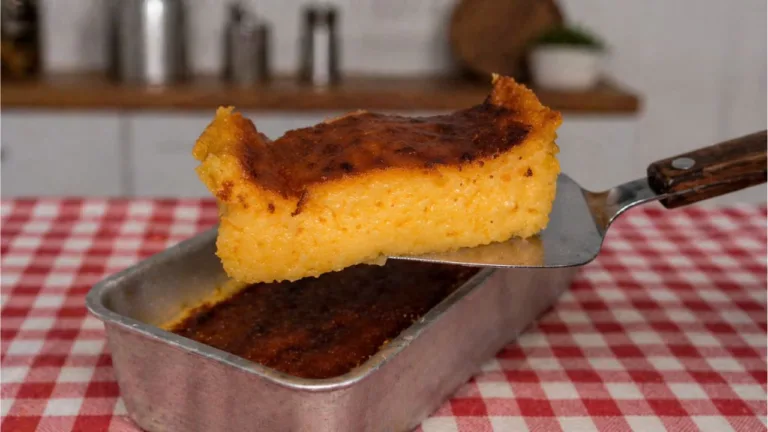 Imagem da Receita de Bolo de Canjica Cremoso.