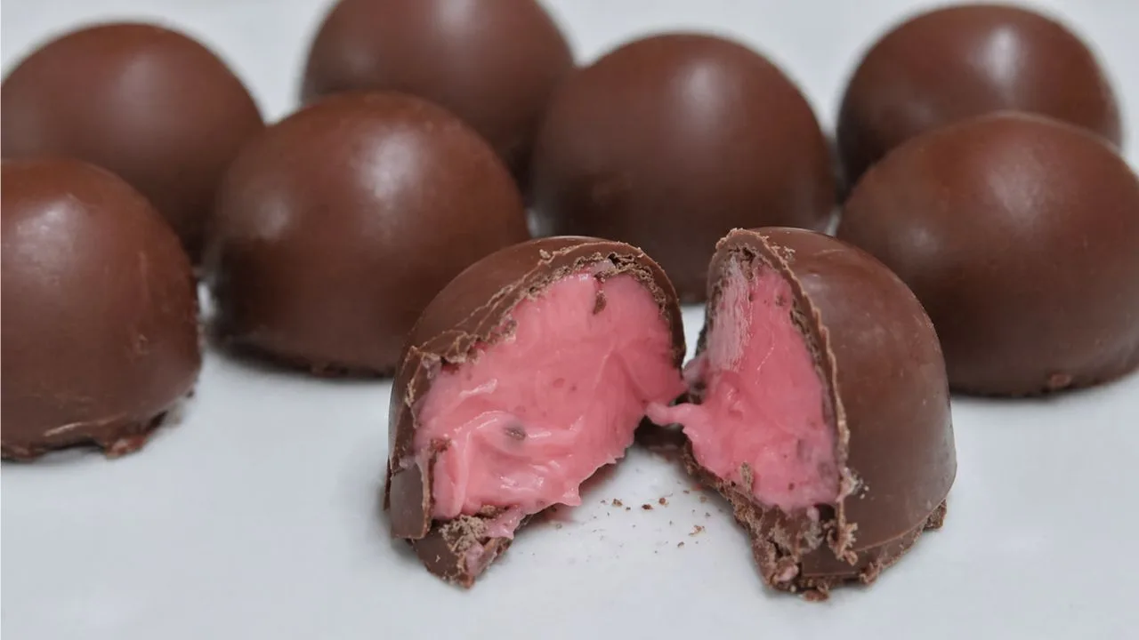 Imagem da Receita de Recheio de Trufa de Morango com Tang.