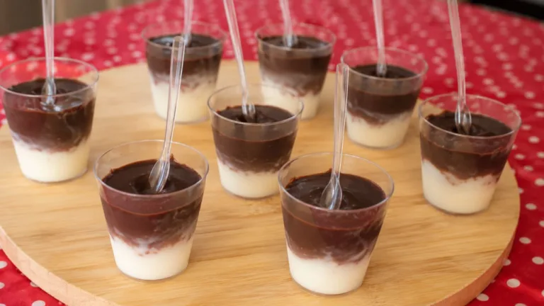Imagem da Receita de Doce no Copinho para Festa.