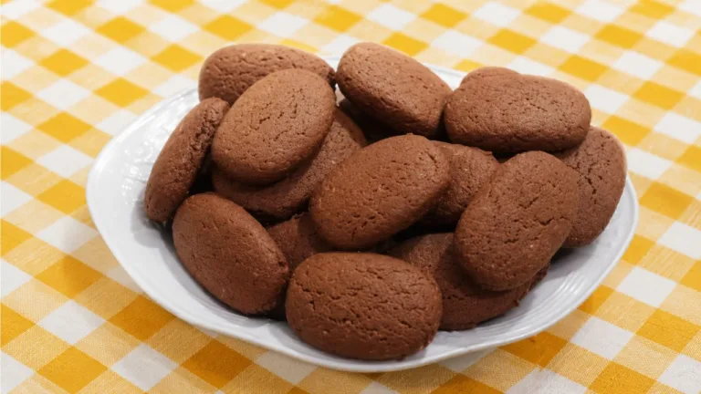 Imagem da Receita de Bolacha de Chocolate com Massa Pronta de Bolo.