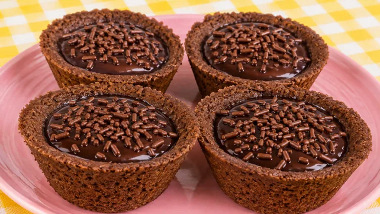 Imagem da Receita de Empada Doce de Brigadeiro.