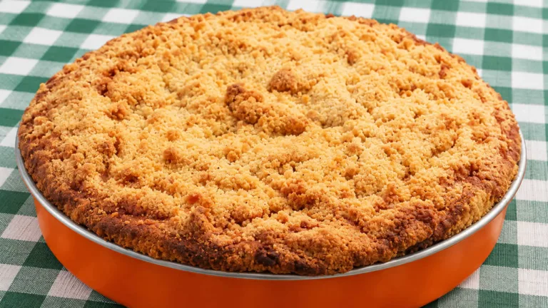 Imagem da Receita de Cuca de Batedeira com Farofa de Açúcar.